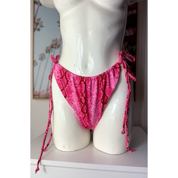 Pretty Little Thing Pink Snake Adjustable String Tie Bikini Bottoms Sz 12 Large - Picture 1 of 6